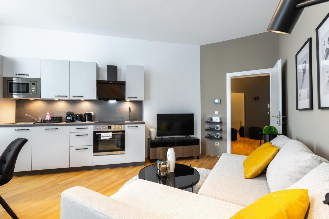 Trendy With - Smart Tv, Coffee Machine In Meidling Viena